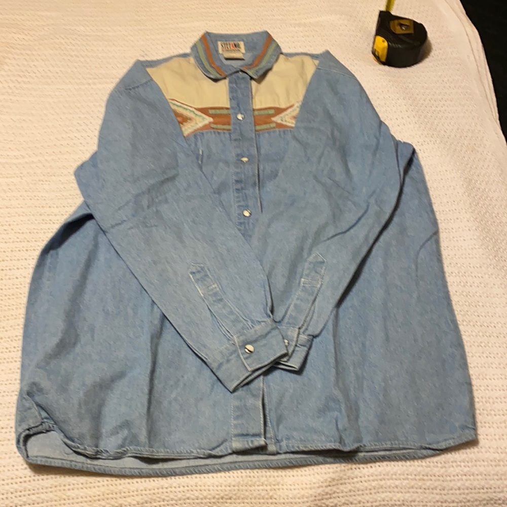 Stefano international shirt size small